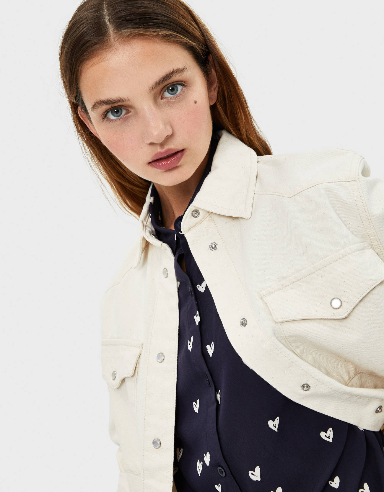 Bershka Kıvrık kollu gömlek 0 Bershka Kıvrık kollu gömlek 1