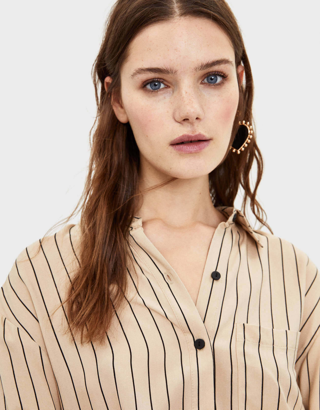Bershka Kıvrık kollu gömlek 8 Bershka Kıvrık kollu gömlek 9