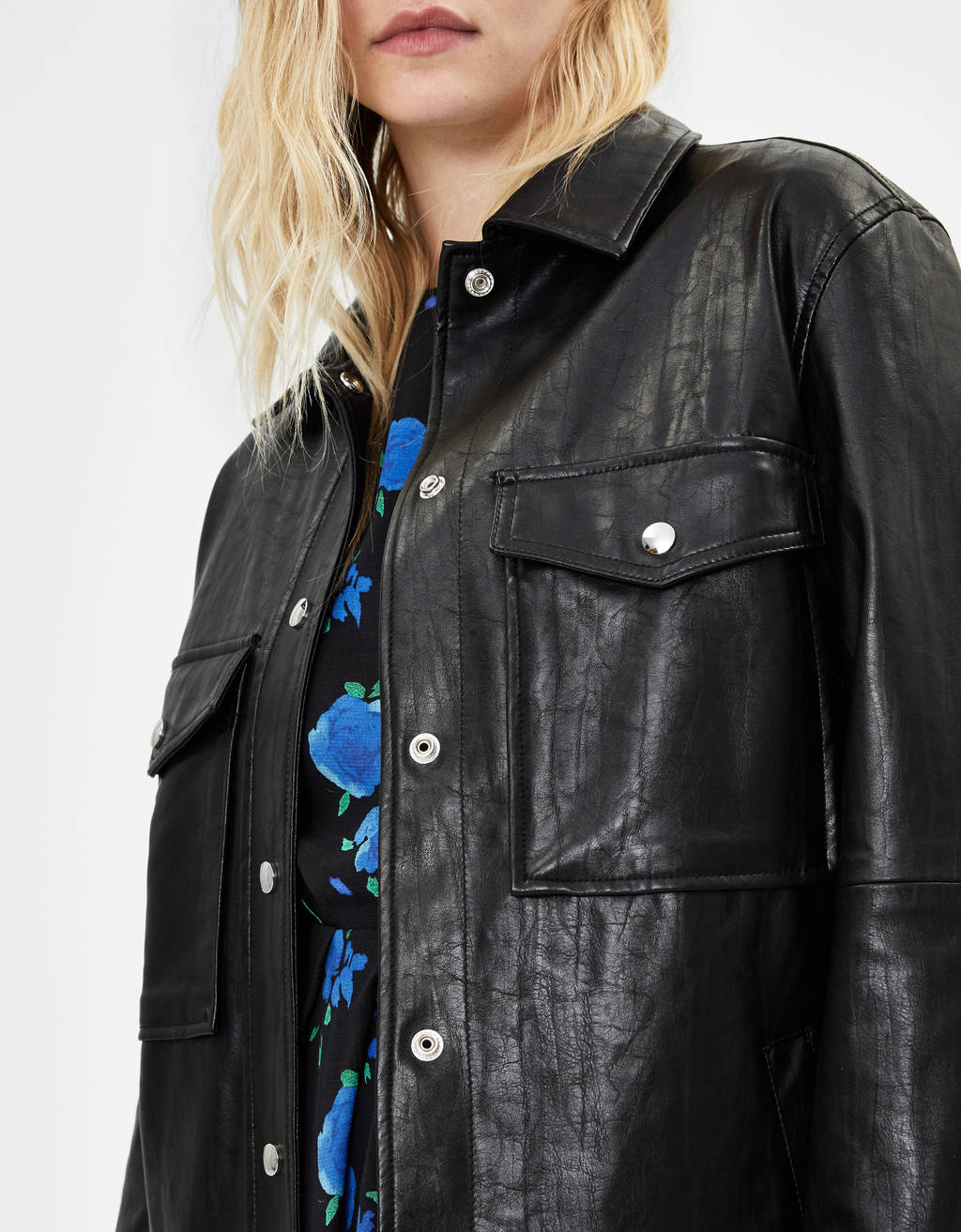 Sobrecamisa efecto piel - null - Bershka Nicaragua