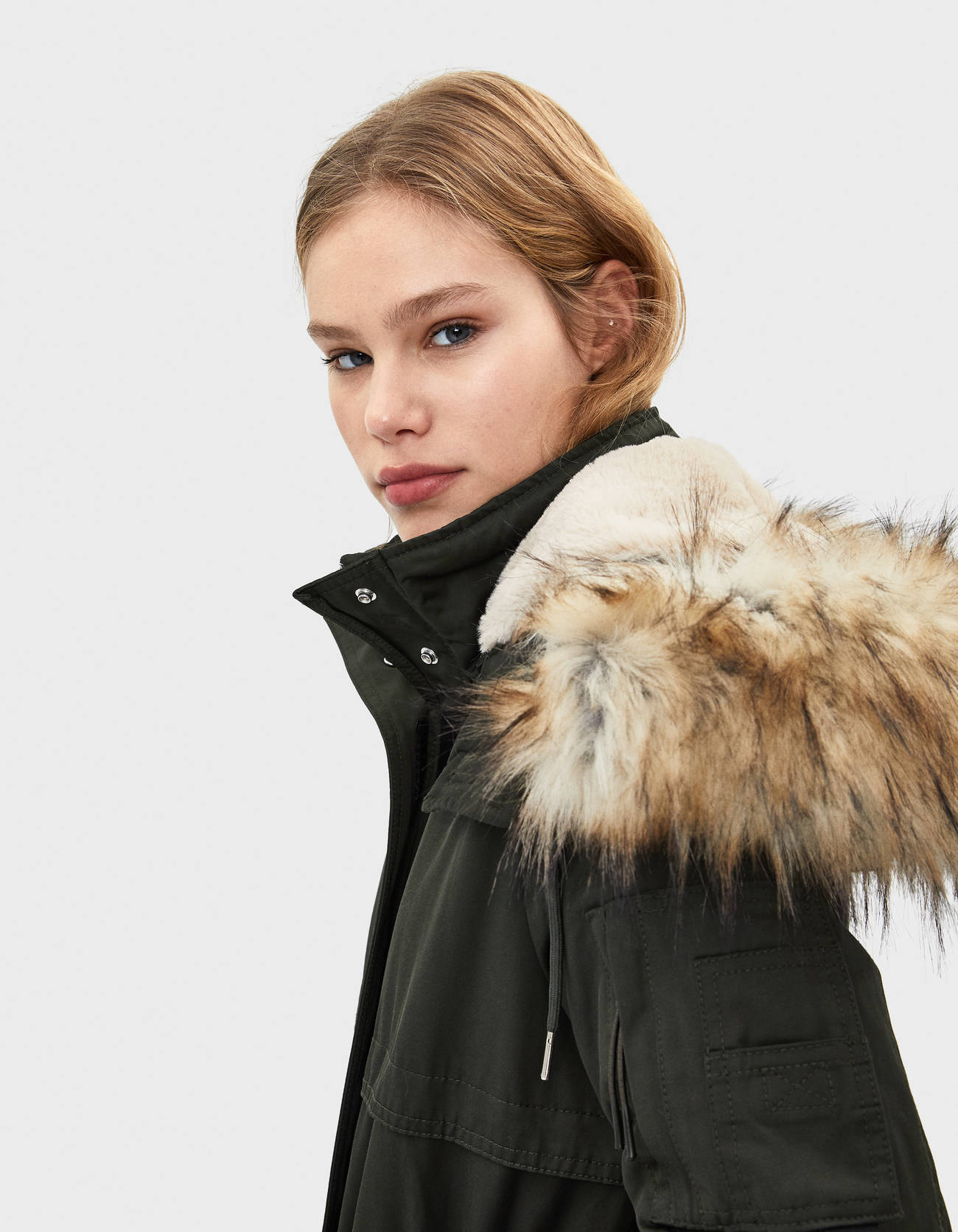 Bershka Kapüşonlu parka 10 Bershka Kapüşonlu parka 11