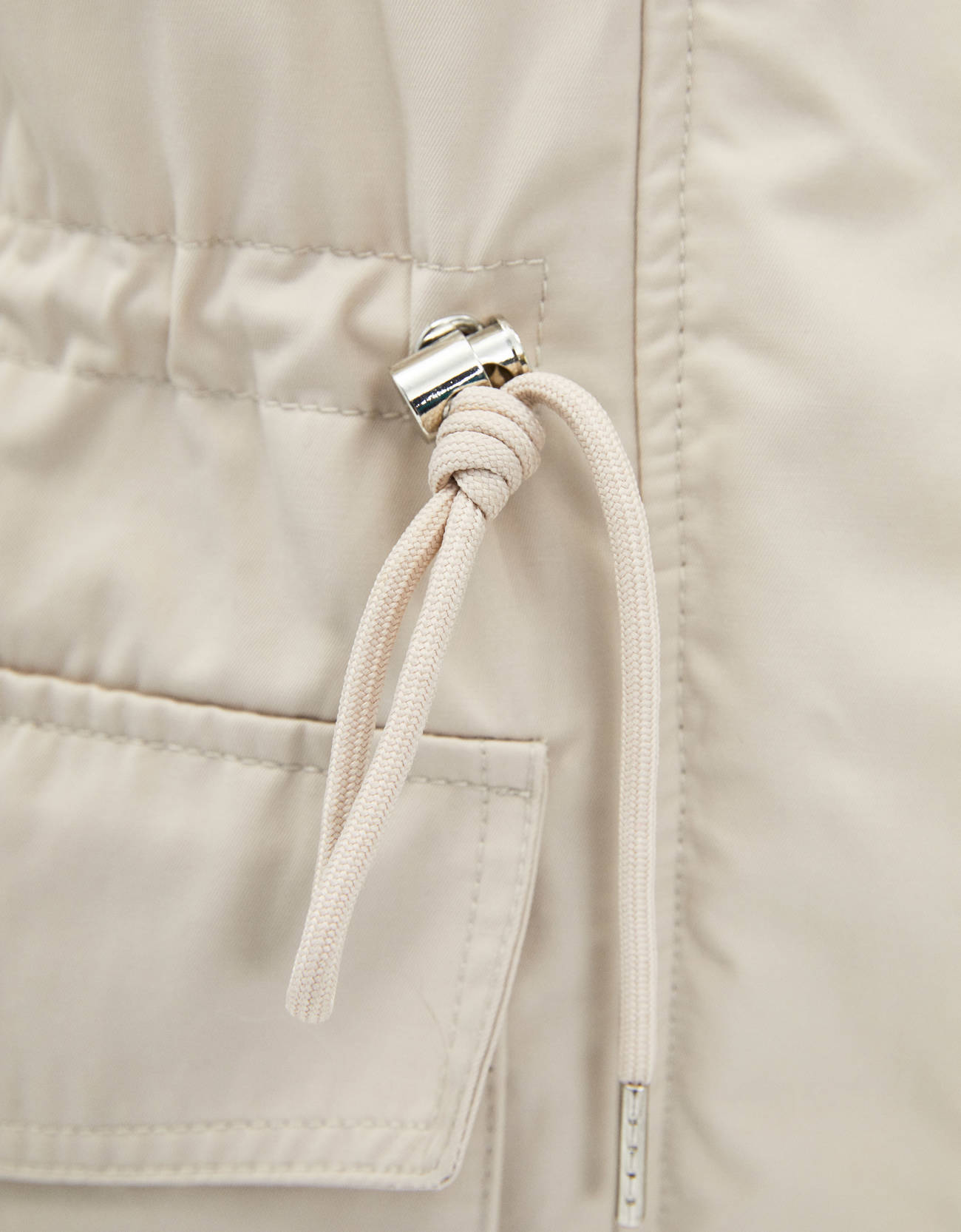 Bershka Kapüşonlu parka 2 Bershka Kapüşonlu parka 3