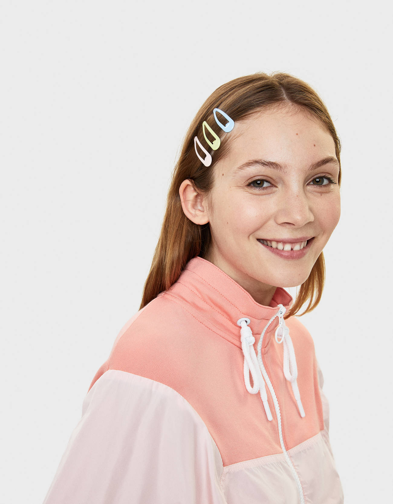 Bershka Çok renkli kanguru cepli ceket 2 Bershka Çok renkli kanguru cepli ceket 3