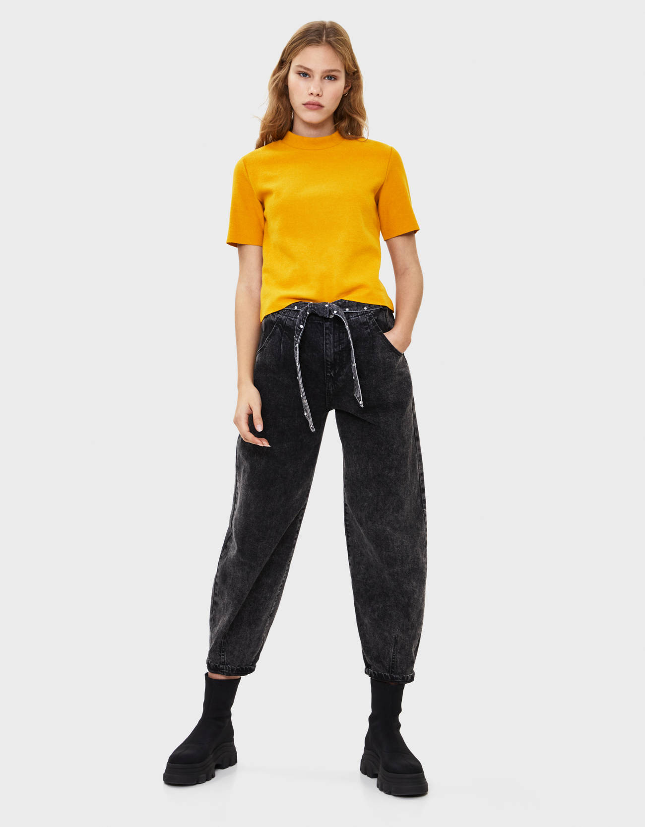 Bershka Dik yaka t-shirt 2 Bershka Dik yaka t-shirt 3