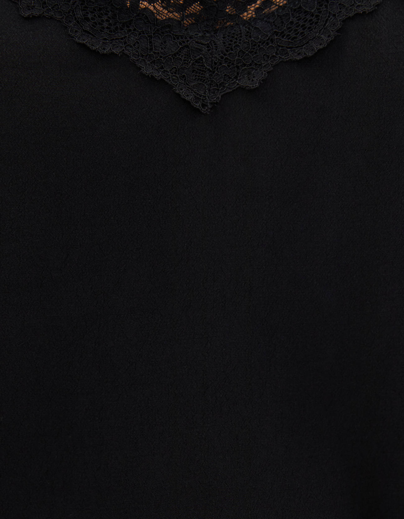 Bershka Dantel şeritli top 8 Bershka Dantel şeritli top 9