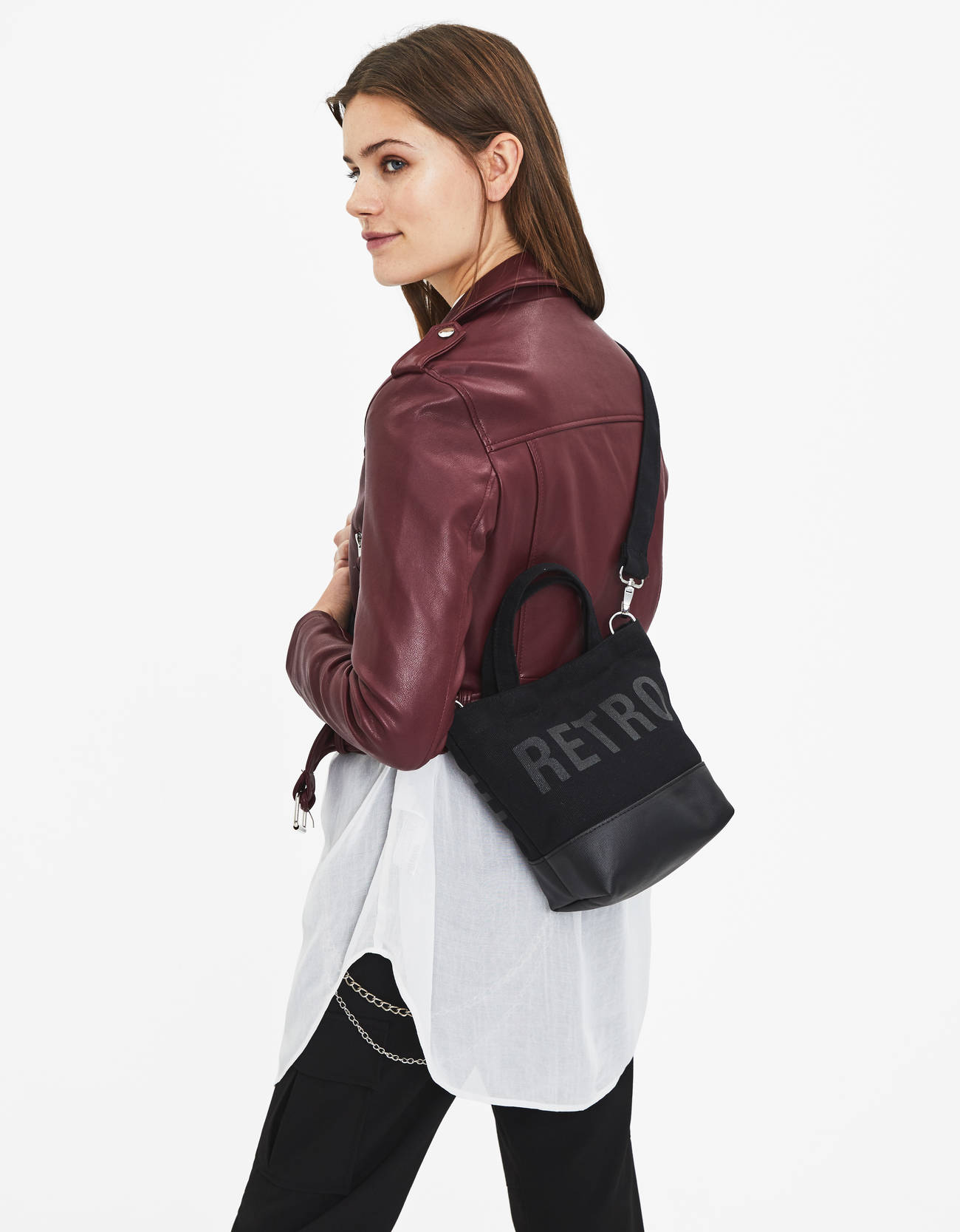 Bershka Desenli mini tote çanta 0 Bershka Desenli mini tote çanta 1