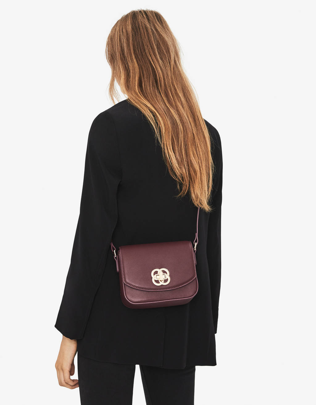 Bolso bandolera con placa - Jeans - Bershka Nicaragua