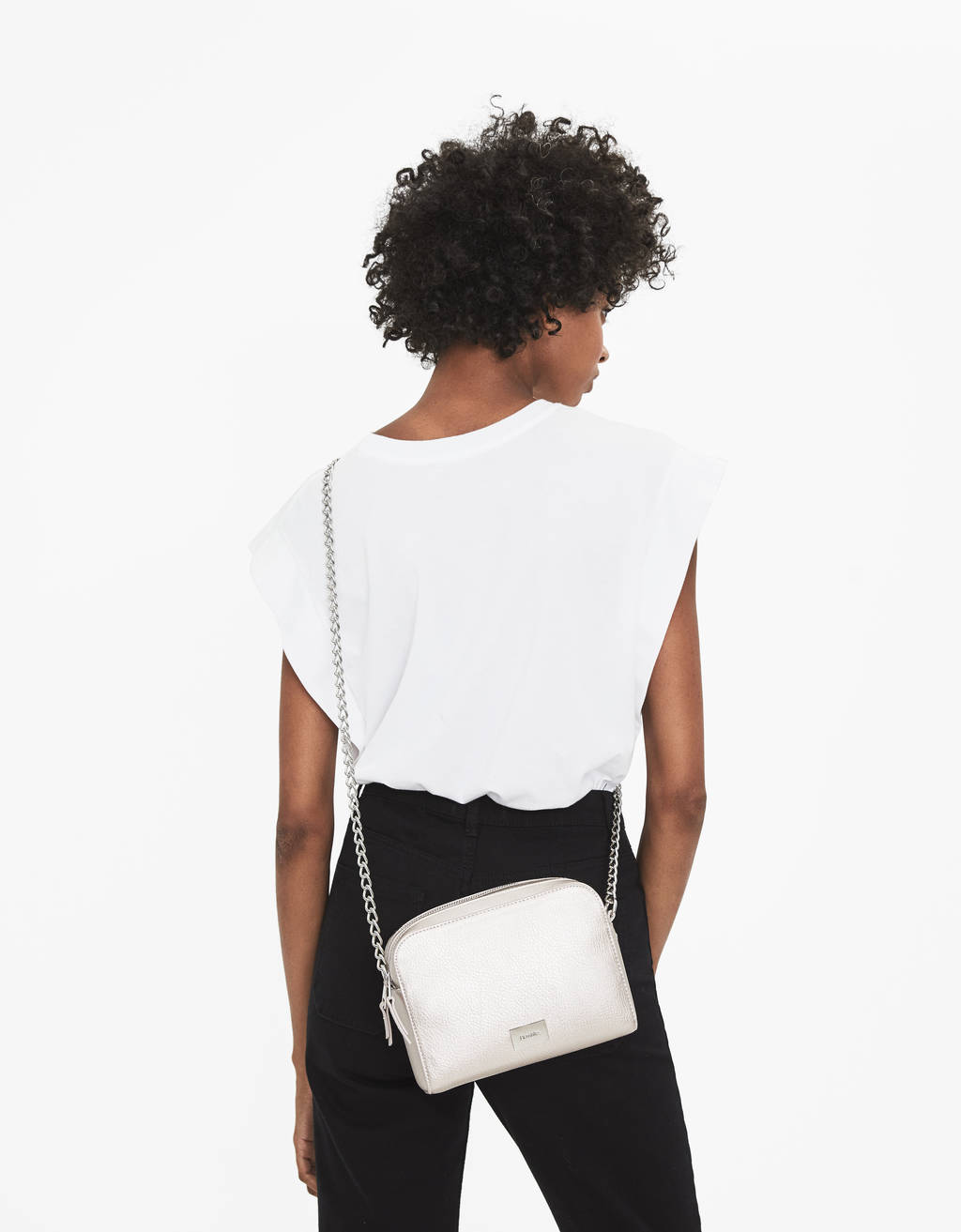 Bolso bandolera con cadena - Chándal - Bershka Venezuela