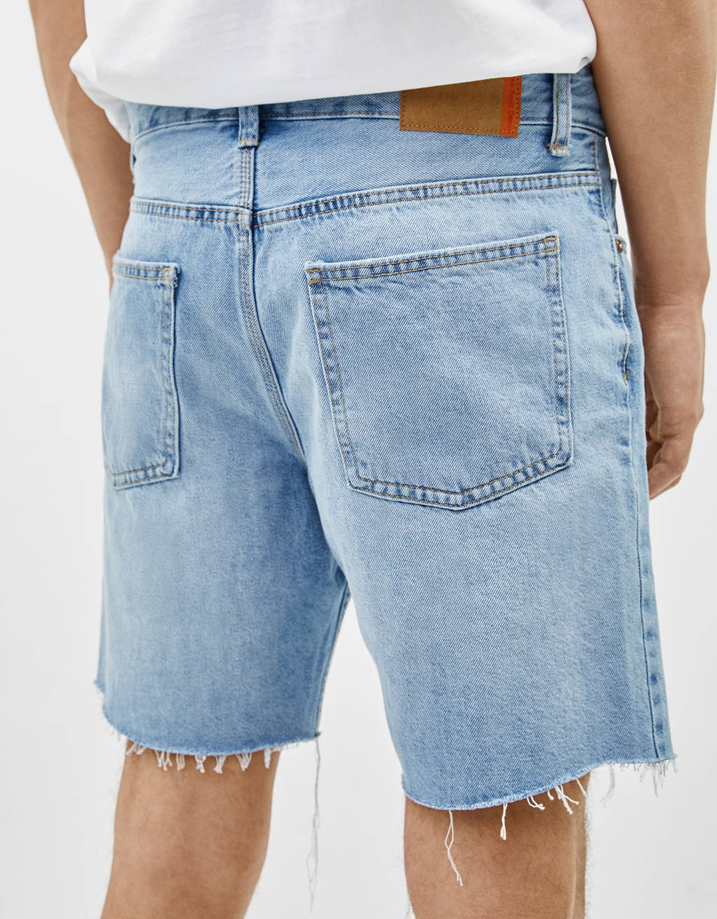 Slim fit denim Bermuda shorts - null 