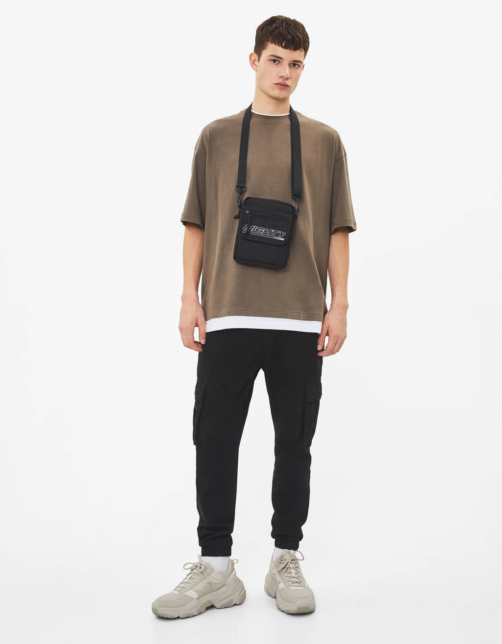 ベルト付きカーゴパンツ パンツ Bershka Japan 日本