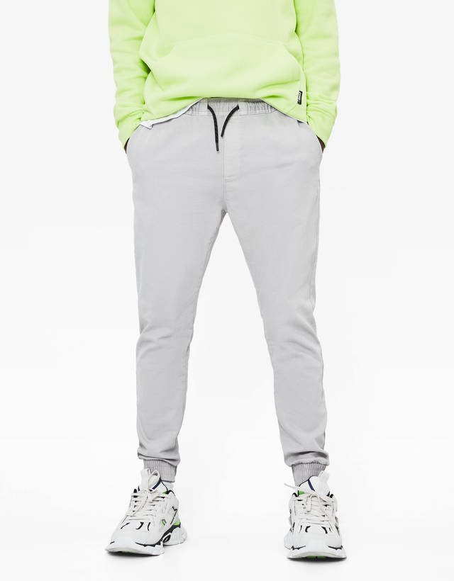 Slim Fit jogging trousers - null 