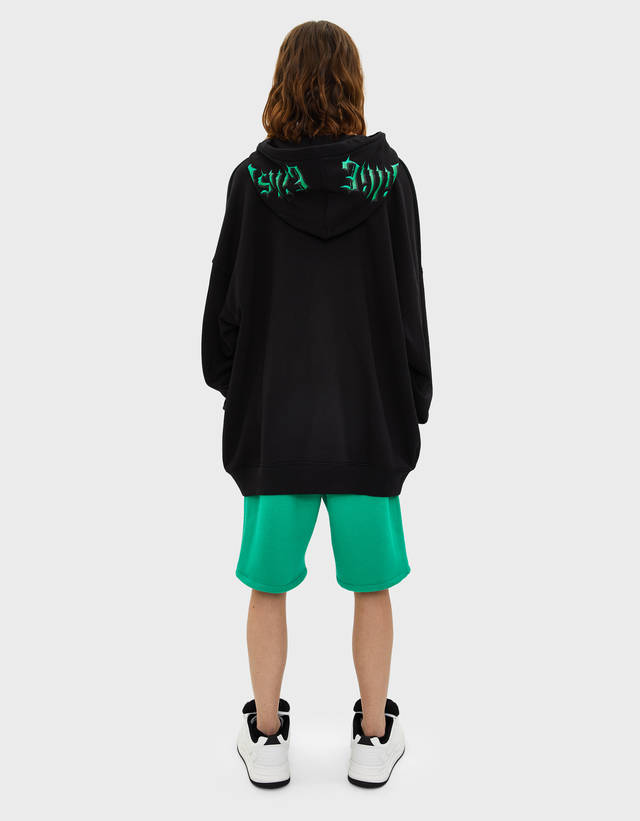 Billie Eilish x Bershka jogging fit bermuda