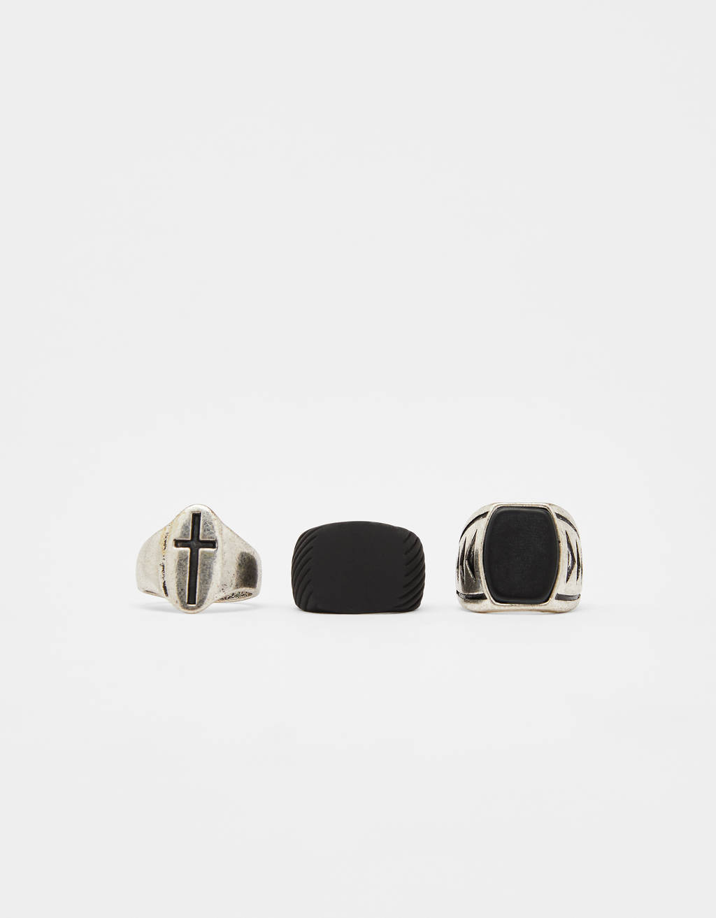 Set Of Signet Rings Null Bershka Kazajstan