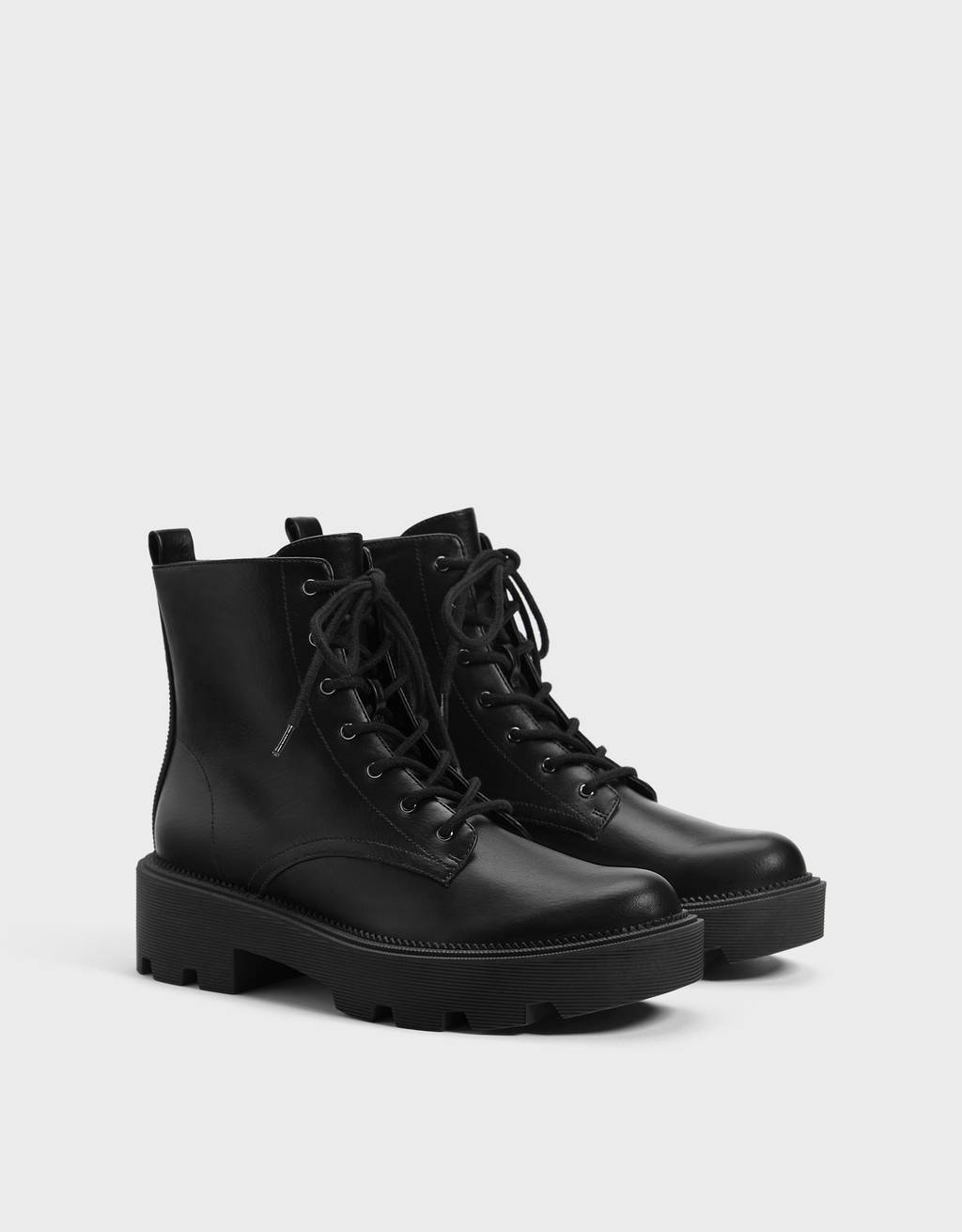 black boots bershka