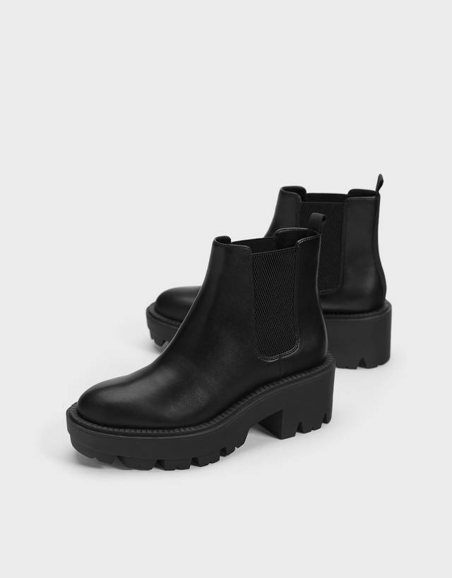 platform ankle boots with elastic panels