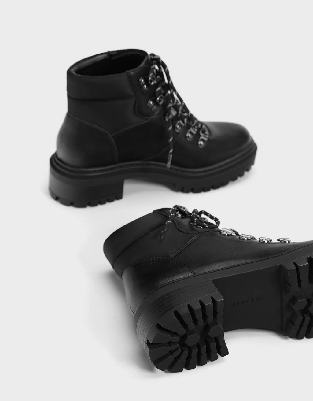 Botines planos montaña - null - Bershka Honduras