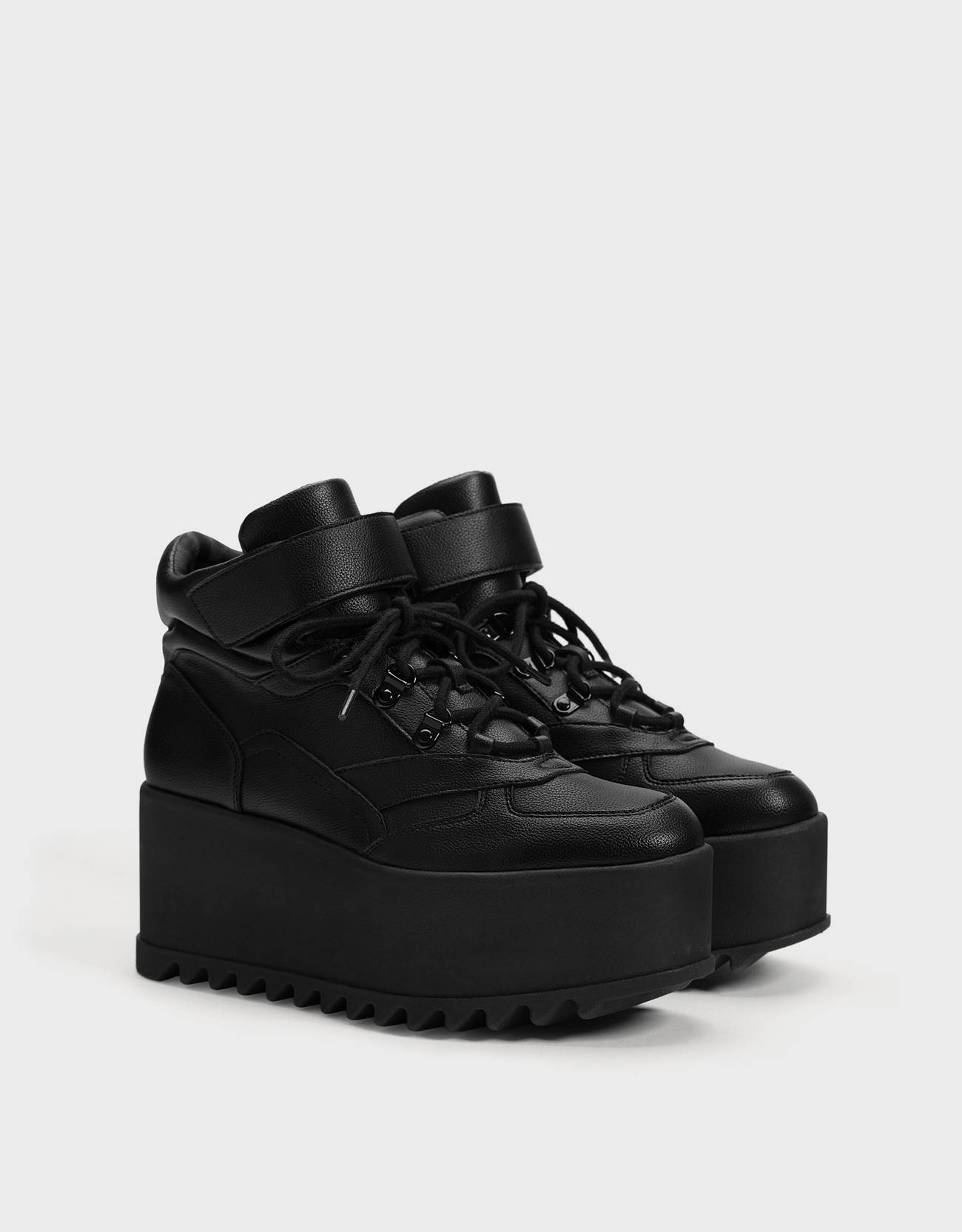 Botines deportivos plataforma - null - Bershka Nicaragua