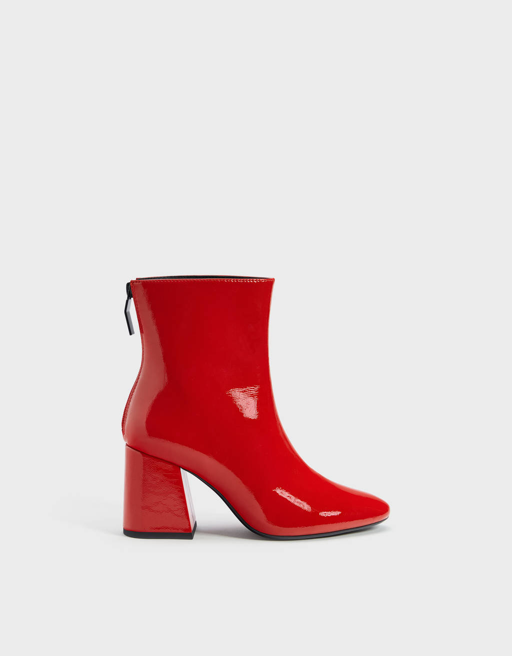 Este invierno pisa fuerte con las tendencias de Krack en Odeón👟👟 -  Odeón