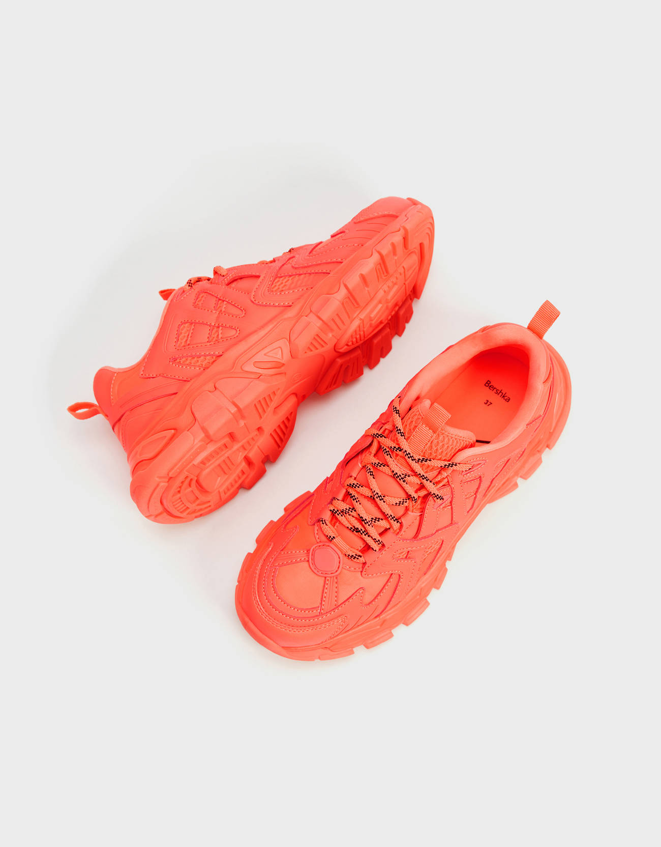Modalite Net Bershka Neon Tek Renkli Cok Parcali Spor Ayakkabi