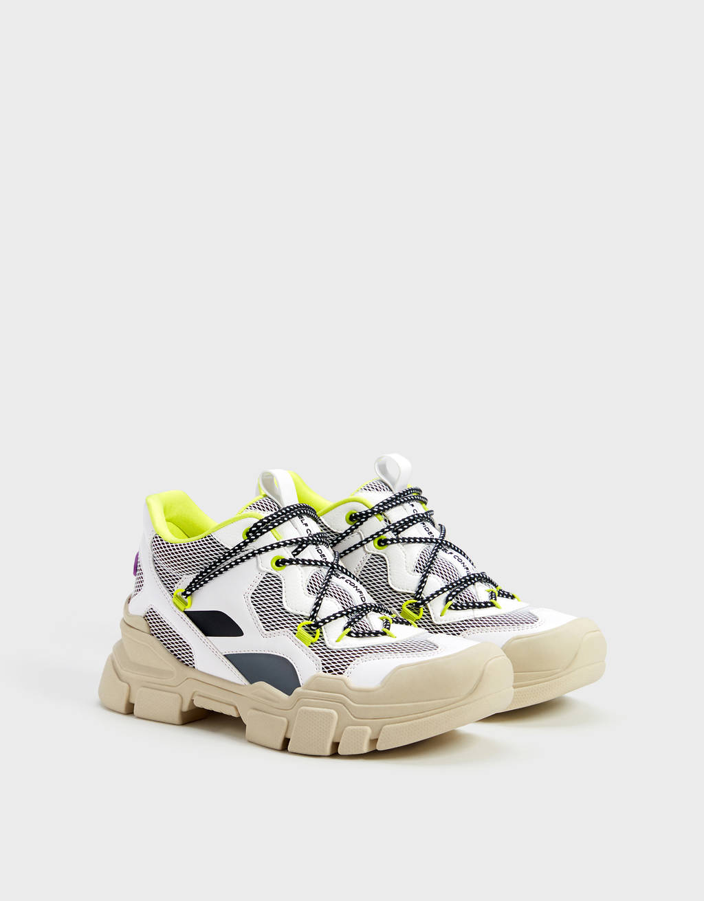 hiking trainers