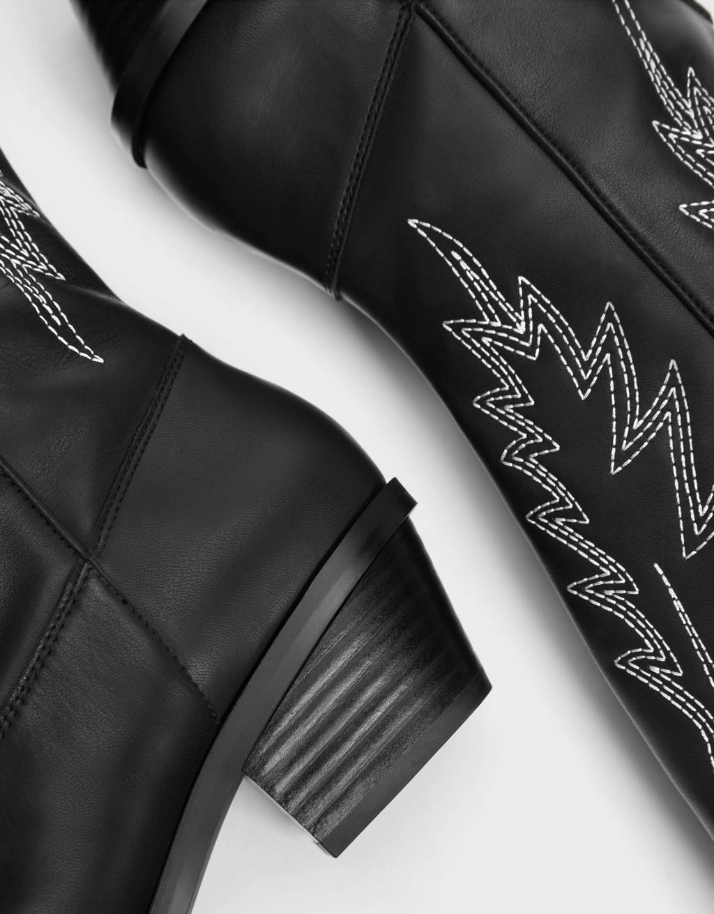 Botas cowboy PIEL - Chándal - Bershka Panamá