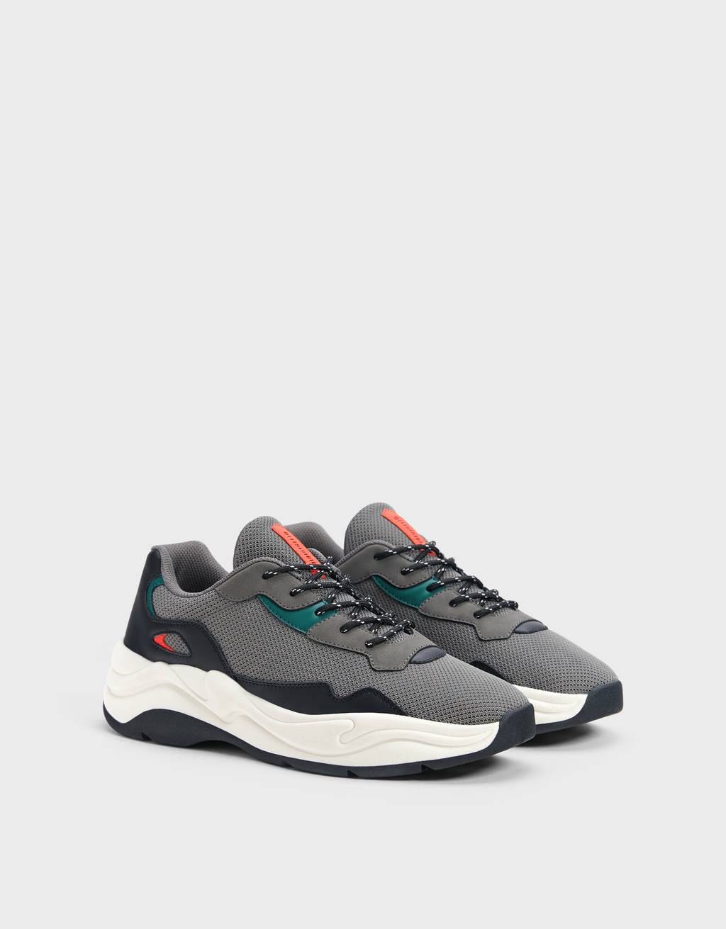 Men S Contrast Mesh Trainers Shoes Bershka United Kingdom