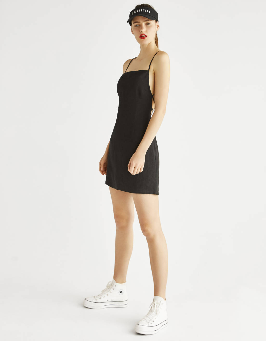 Rückenfreies Kleid Bershka