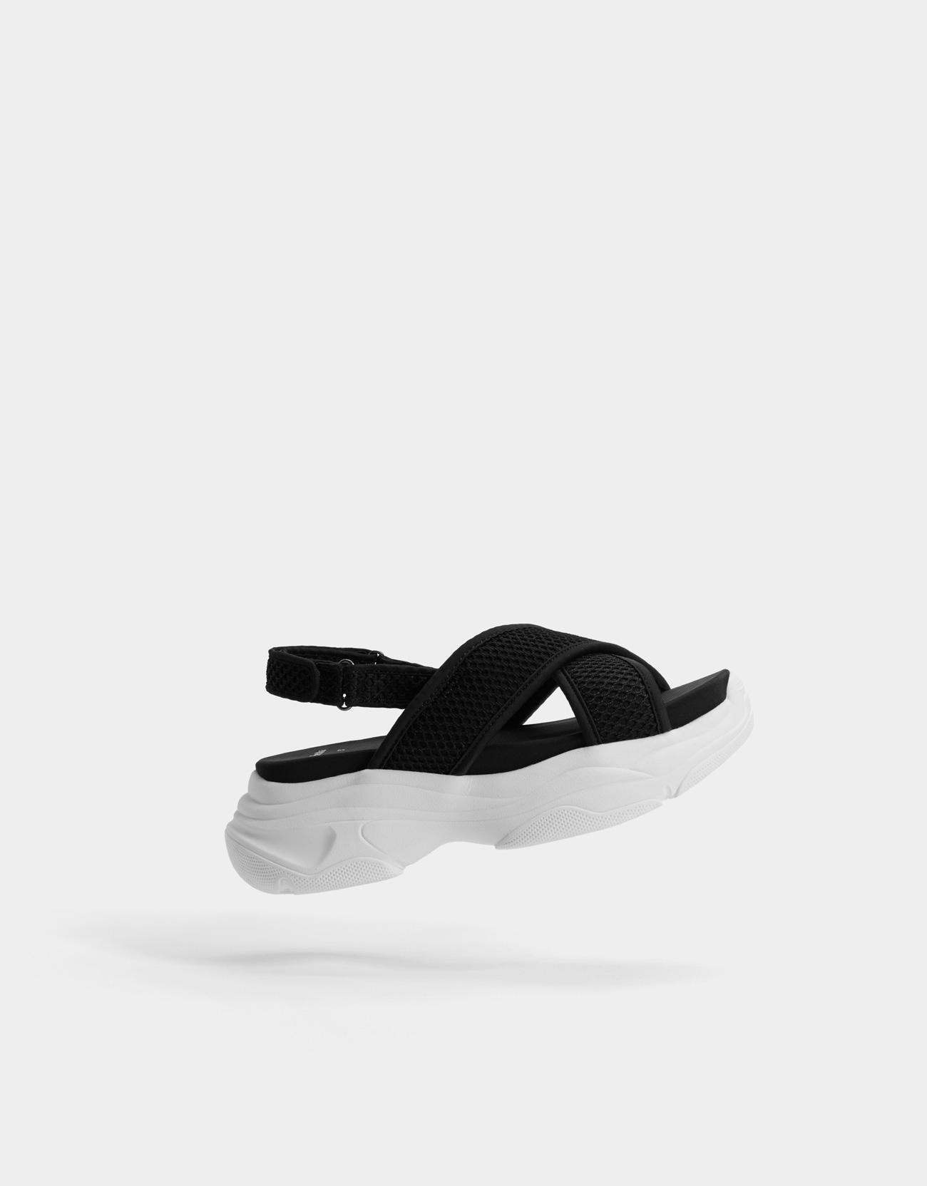 Sporty fabric platform sandals