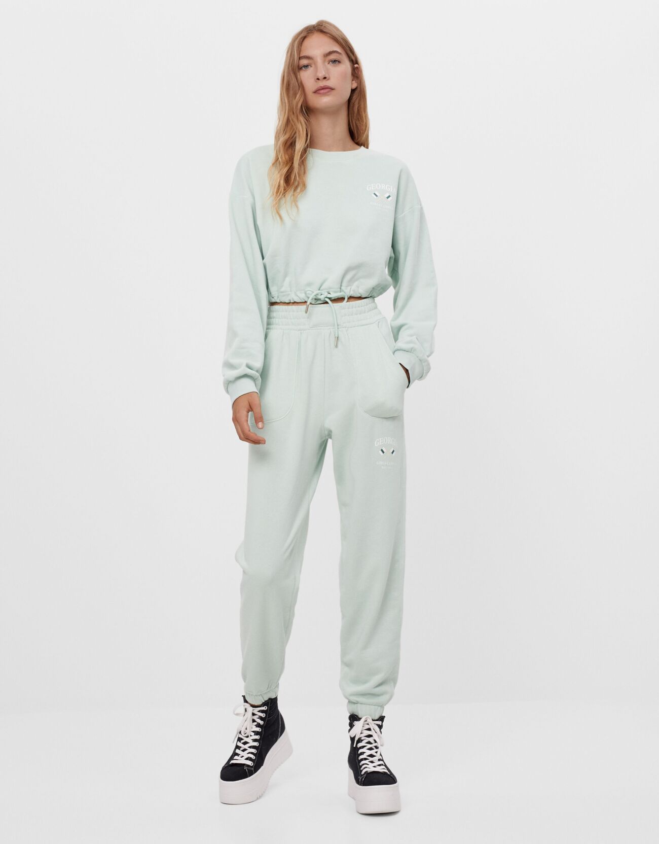 Survetement femme bershka clearance