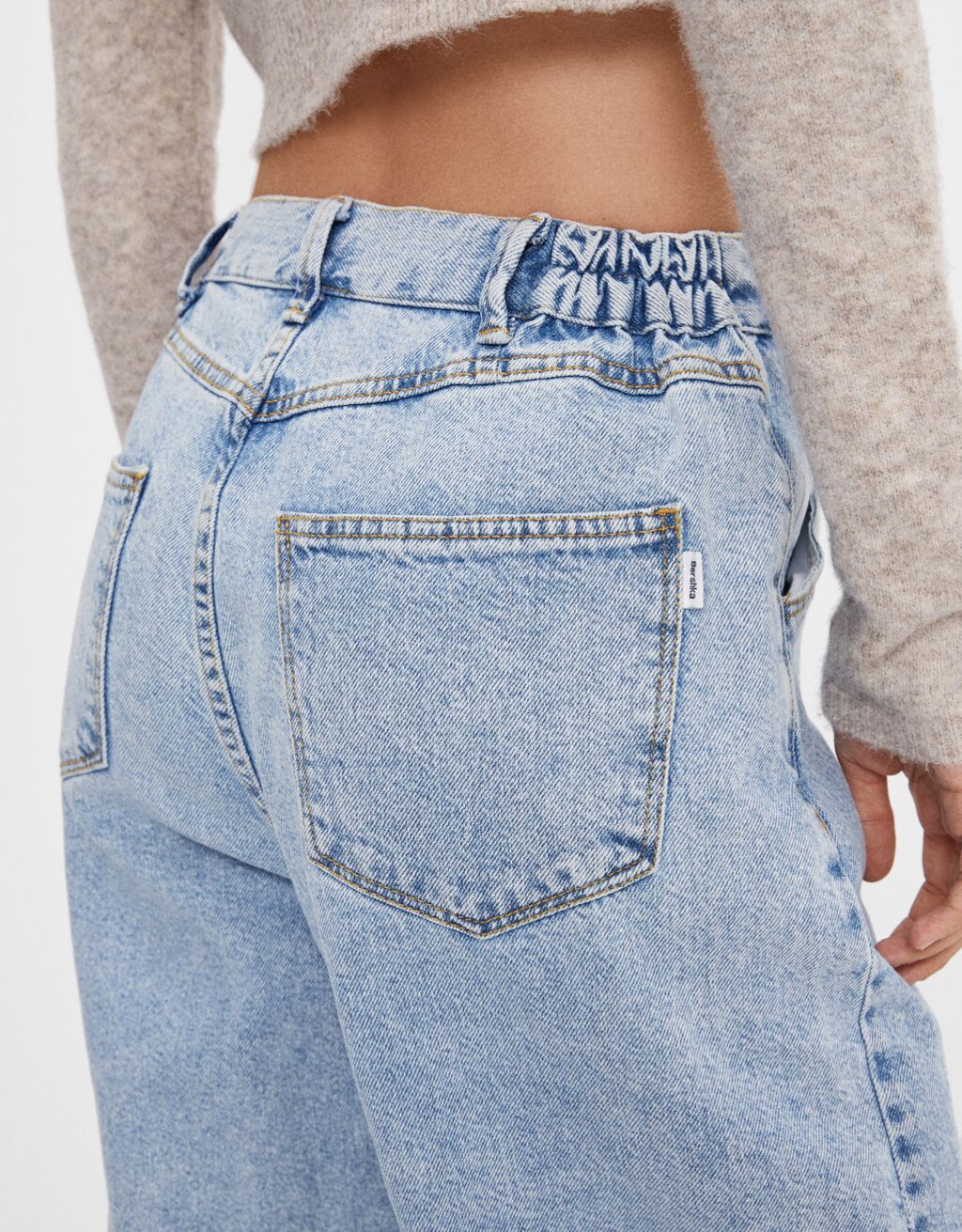 Balloon fit jeans - null - Bershka Guatemala
