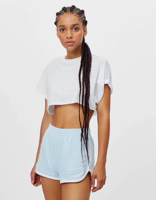 Shorts with contrasting ribbed trims 