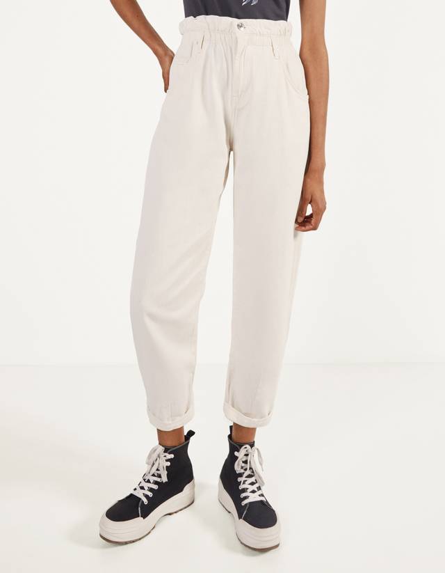 Pantalón slouchy con botones - null - Bershka Venezuela