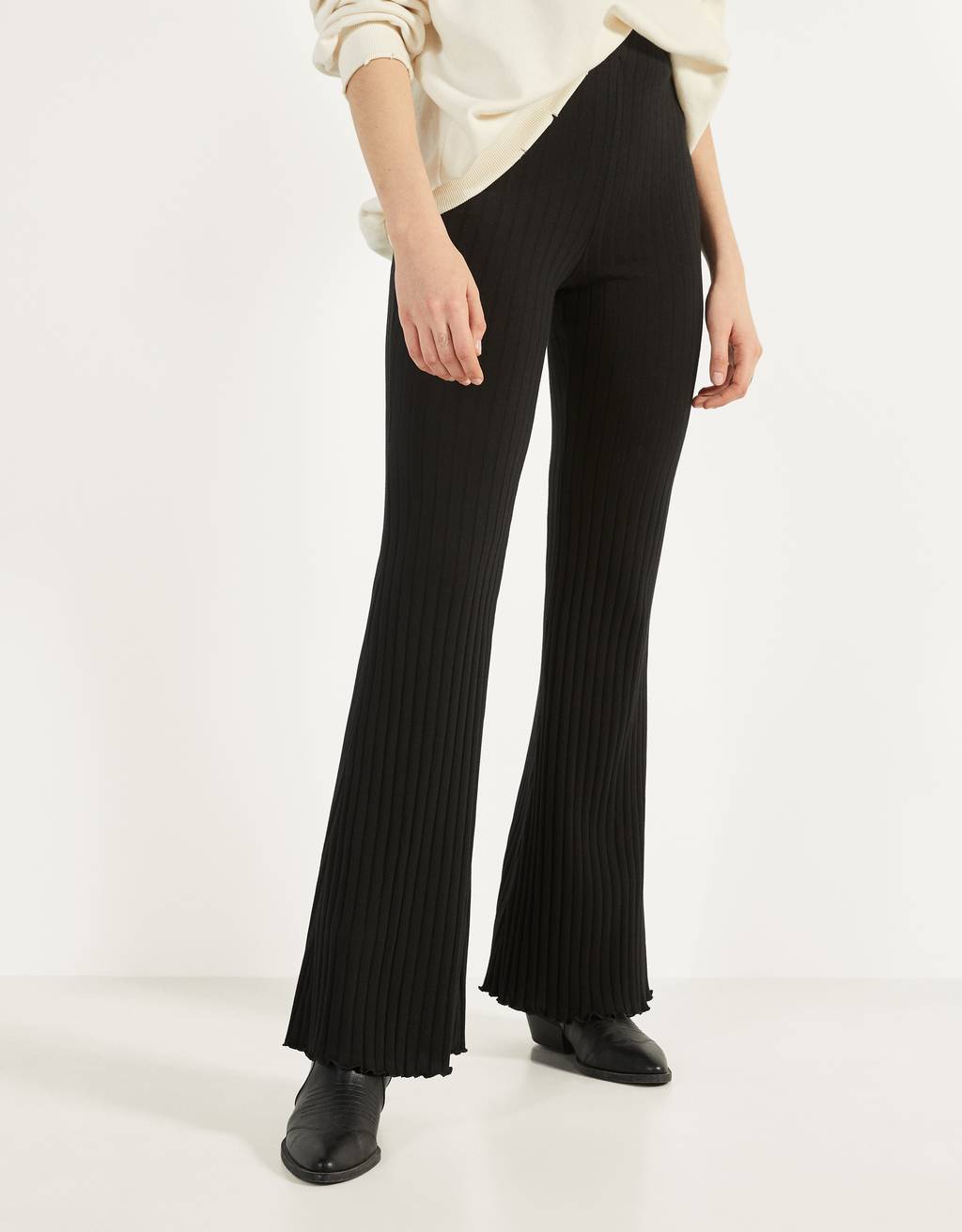 Flared trousers - CLOTHING - Bershka 