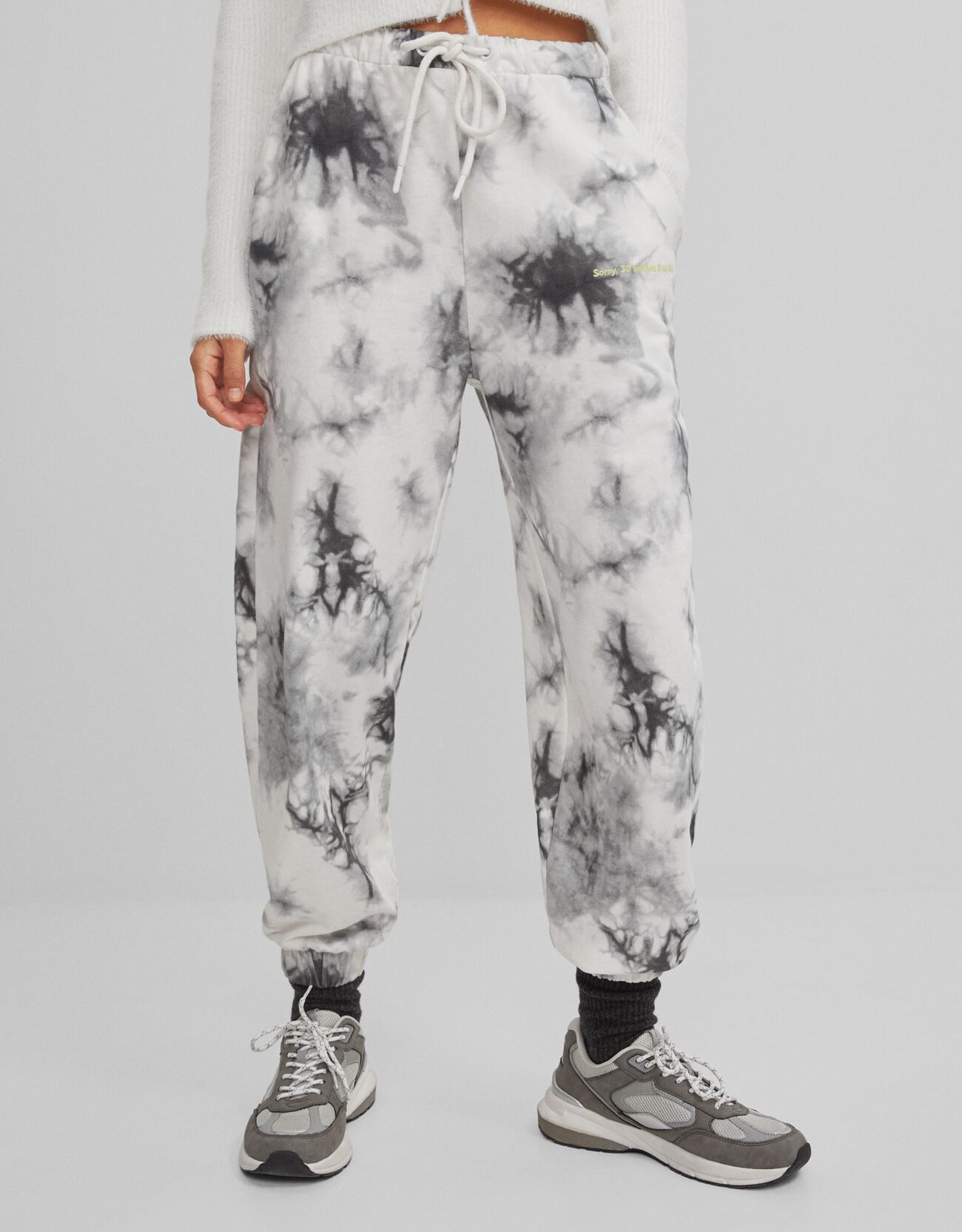 Pantaloni tie clearance dye bershka