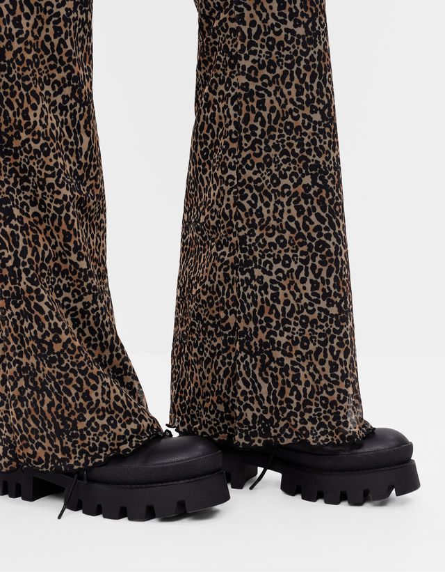 bershka leopard print jeans