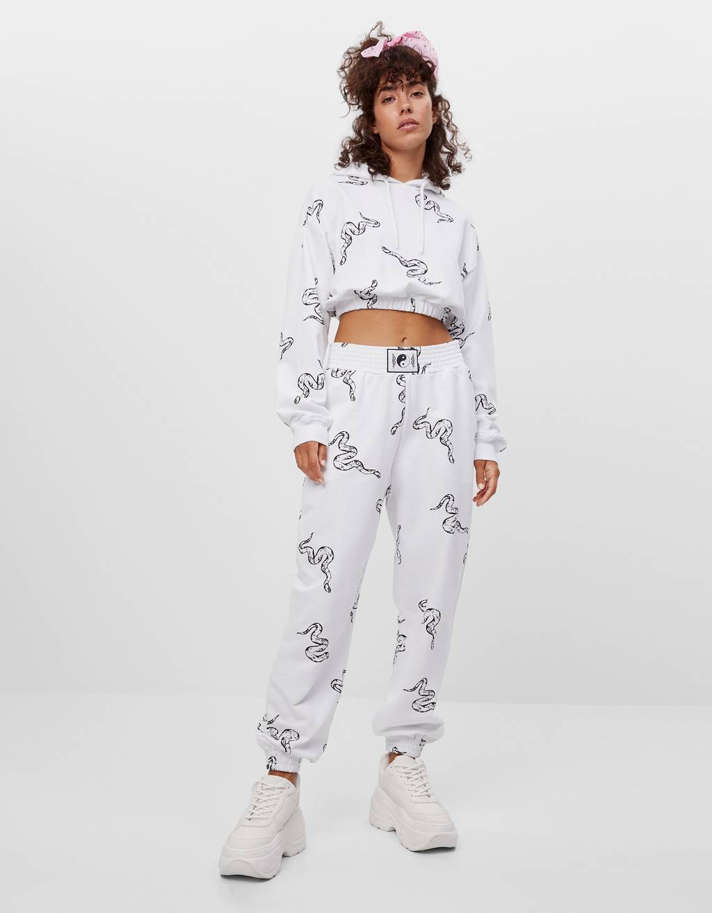 Snake print joggers - Jackets - Bershka 
