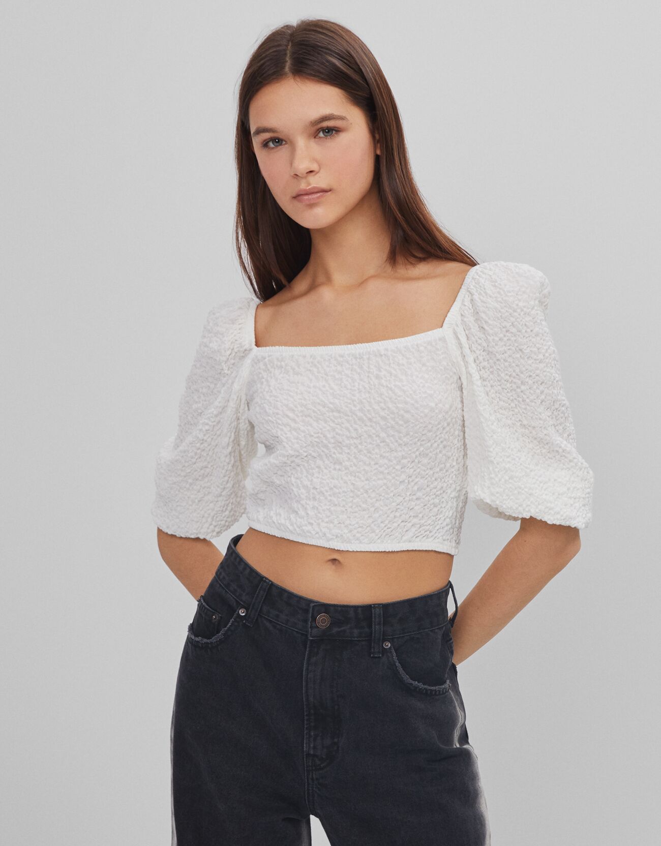 Balon Kollu Kare Yaka Bluz Gomlek Ve Bluzlar Bershka Turkey