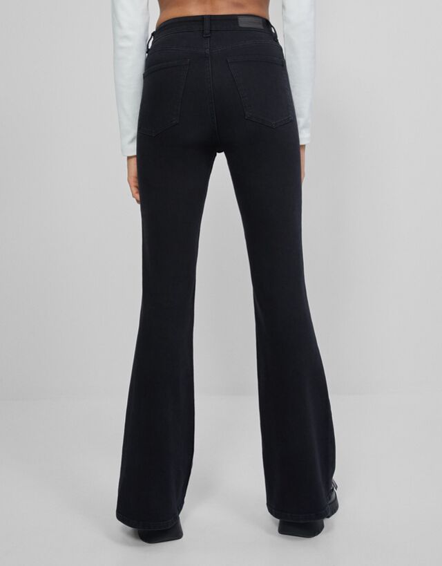 Flared jeans - Woman | Bershka