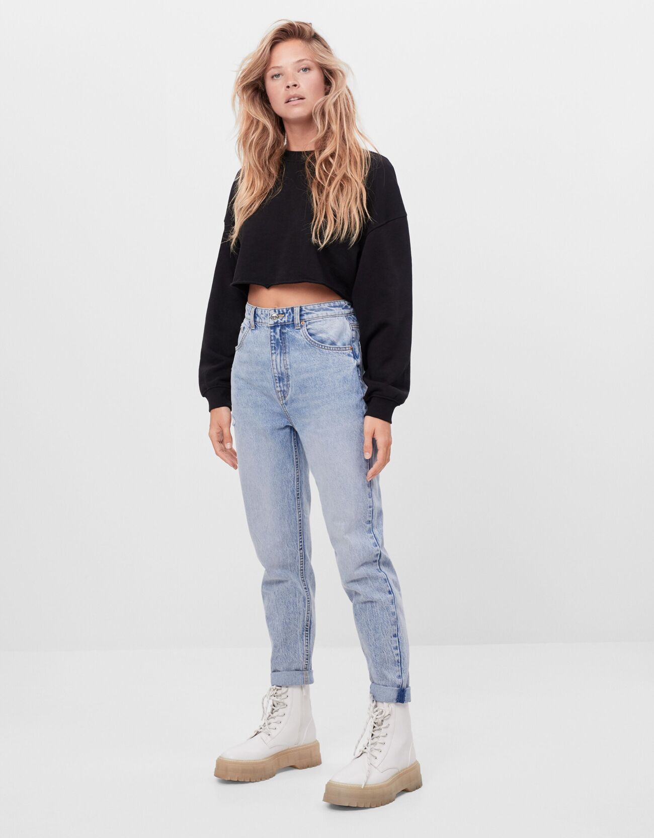 Bershka Kıvrık paçalı mom jean 32 Bershka Kıvrık paçalı mom jean 33