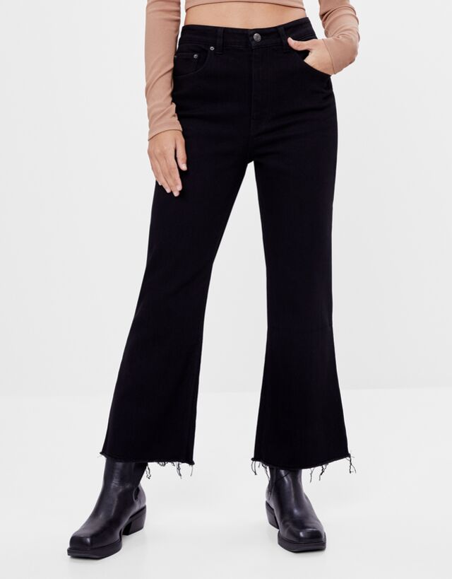 Jeans Schlaghose Mit Ausgefranstem Saum Denim Damen Bershka