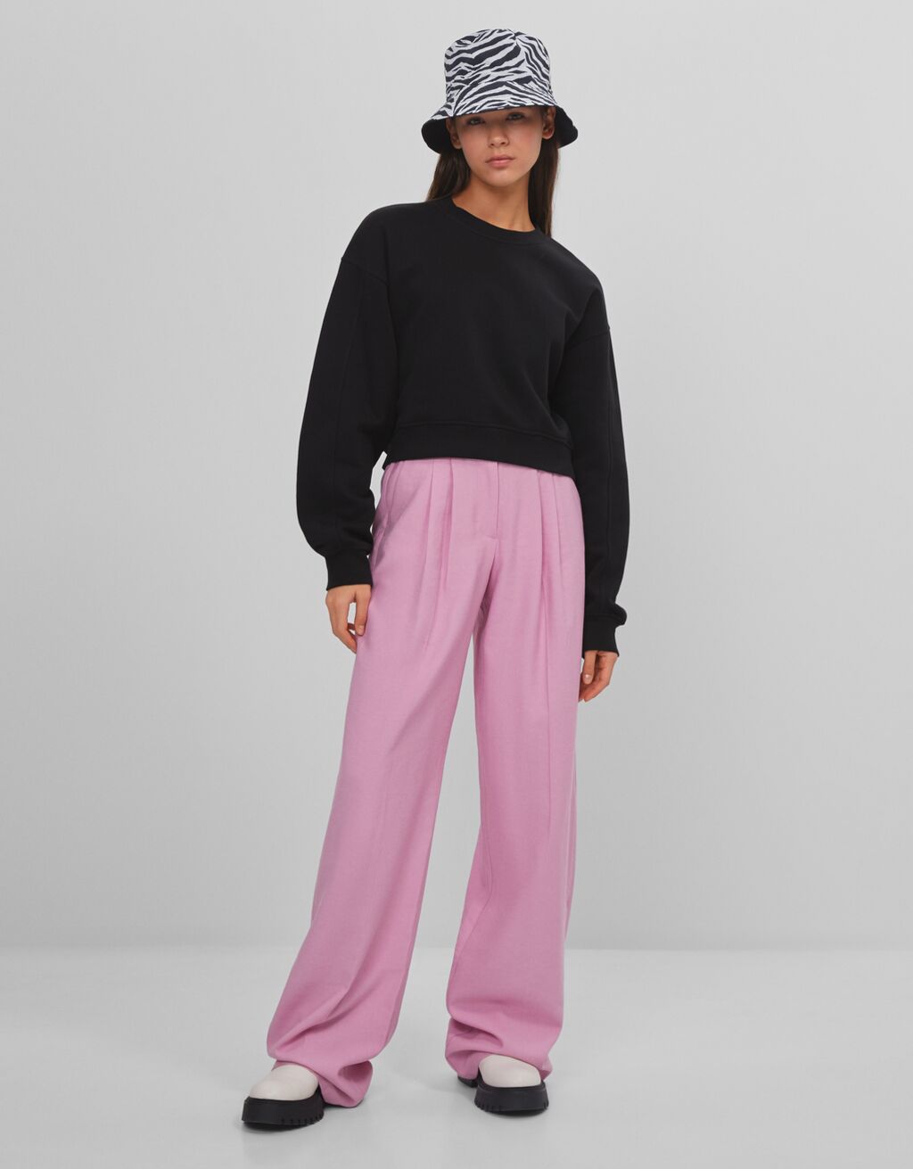 bershka wide leg trouser in ecru