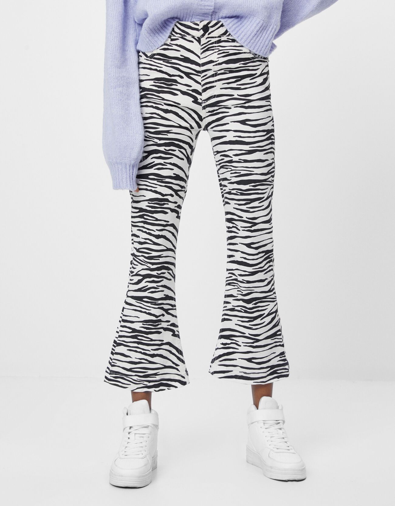 print kick flare trousers - Woman | Bershka