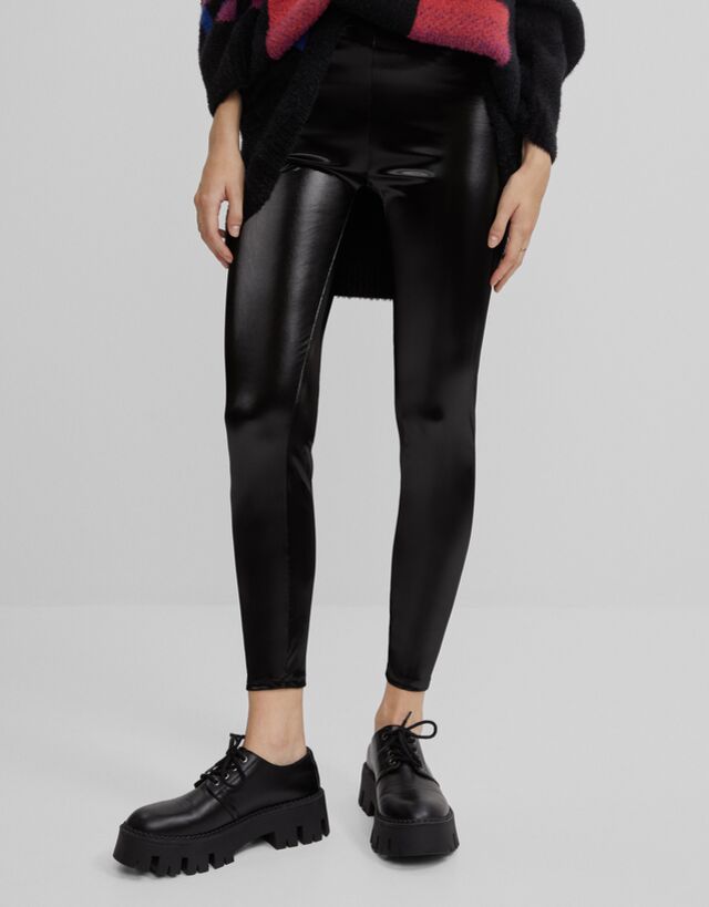 Vinyl leggings - Trousers - Woman | Bershka