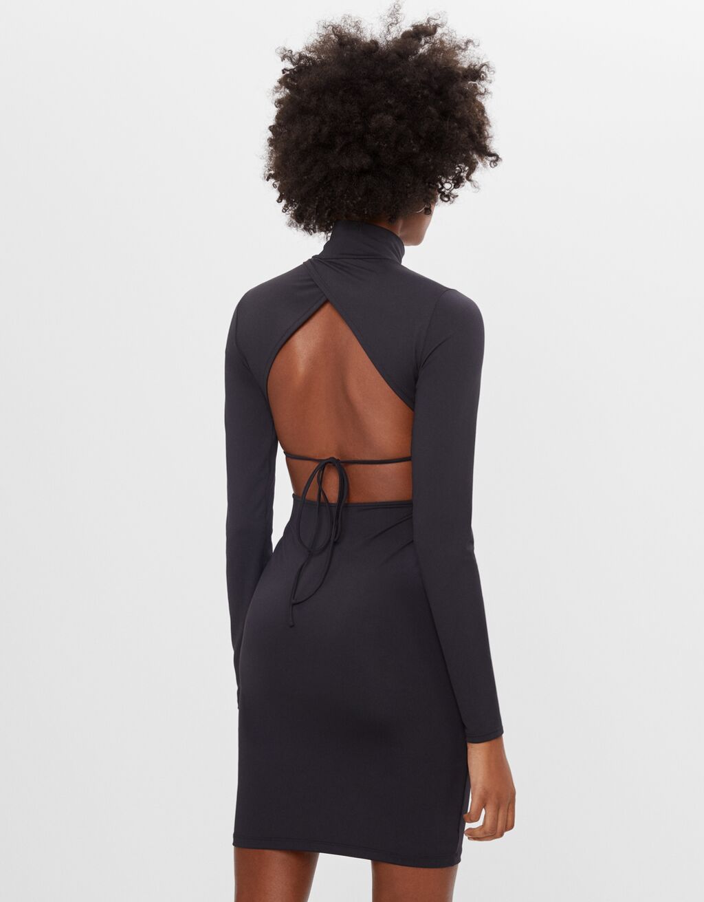 Rückenfreies Kleid Bershka Rückenfreies Kleid Bershka