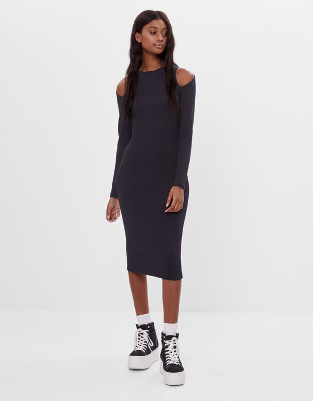 Cut-out shoulder dress - Woman | Bershka