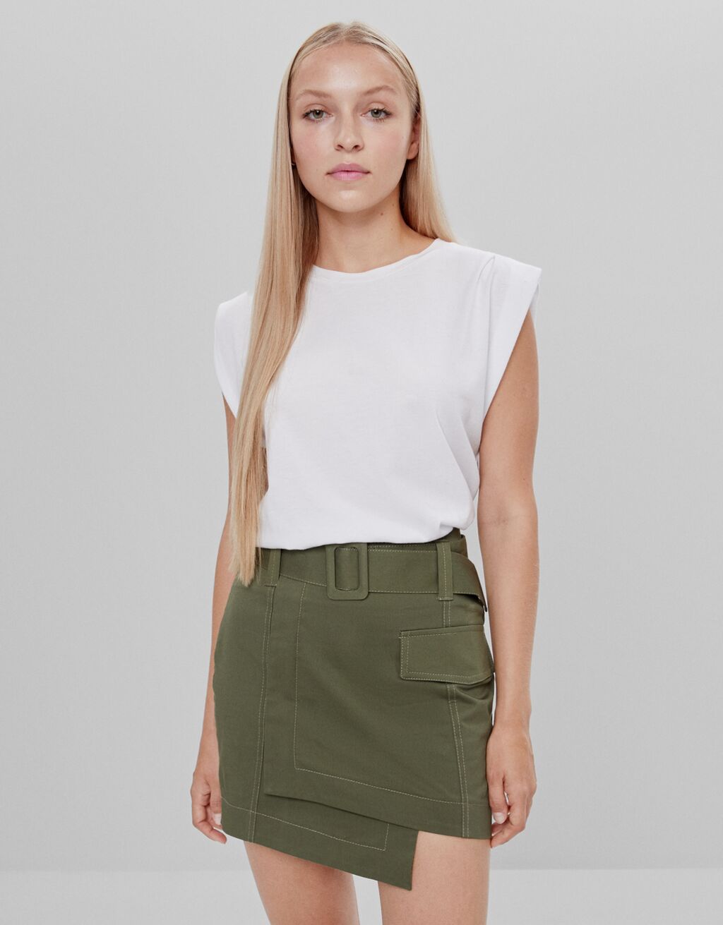 Short skirt with belt - Skirts - Woman