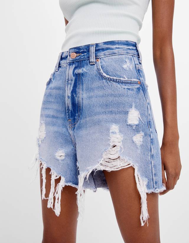 Ripped denim shorts - Woman | Bershka