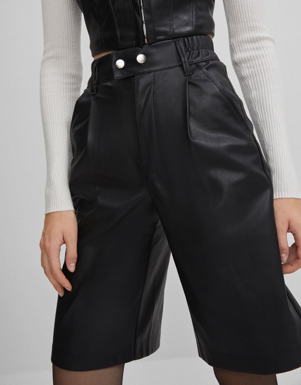 Faux leather Bermuda shorts - CLOTHING 