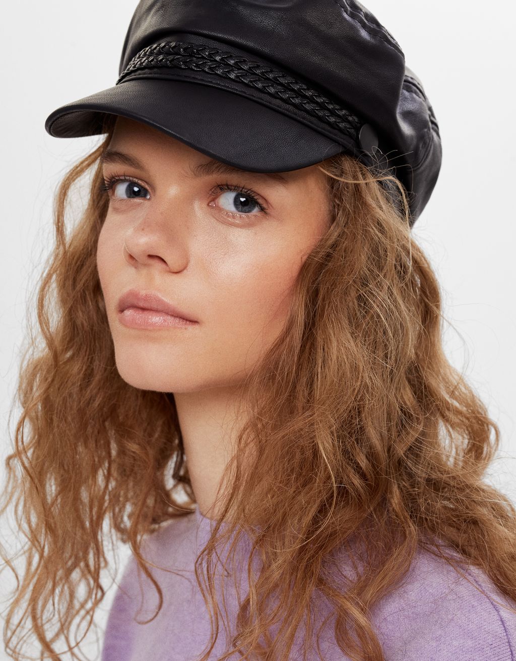 Faux leather beret - CLOTHING - Bershka 