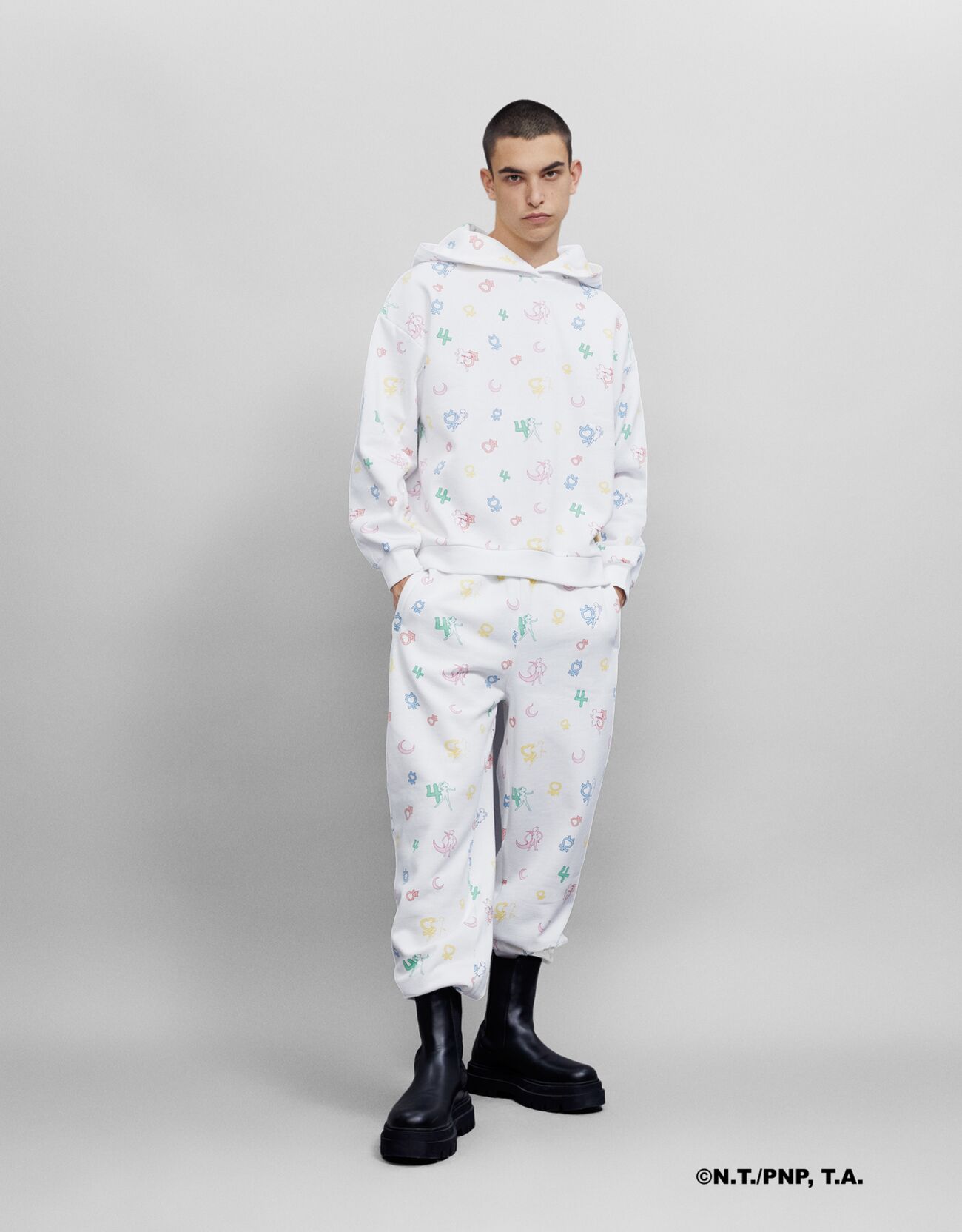 Sailor moon sweatshirt and trousers set - Twin sets - Woman | Bershka