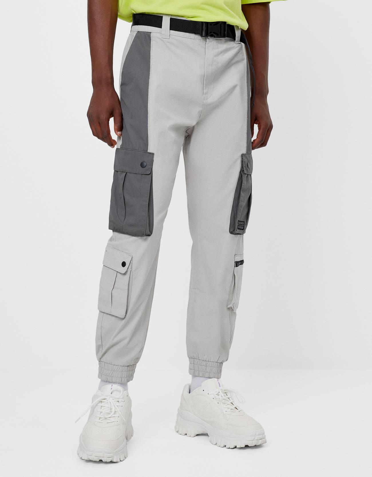 calças cargo bershka